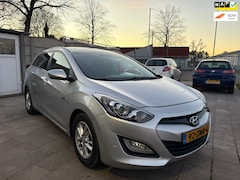 Hyundai i30 Wagon - 1.6 GDI Business Edition Navi Camera