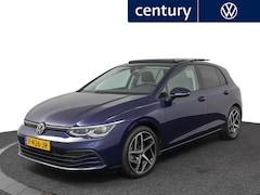 Volkswagen Golf - 1.0 eTSI 110Pk Automaat Life Business / Panoramadak / Clima / Led