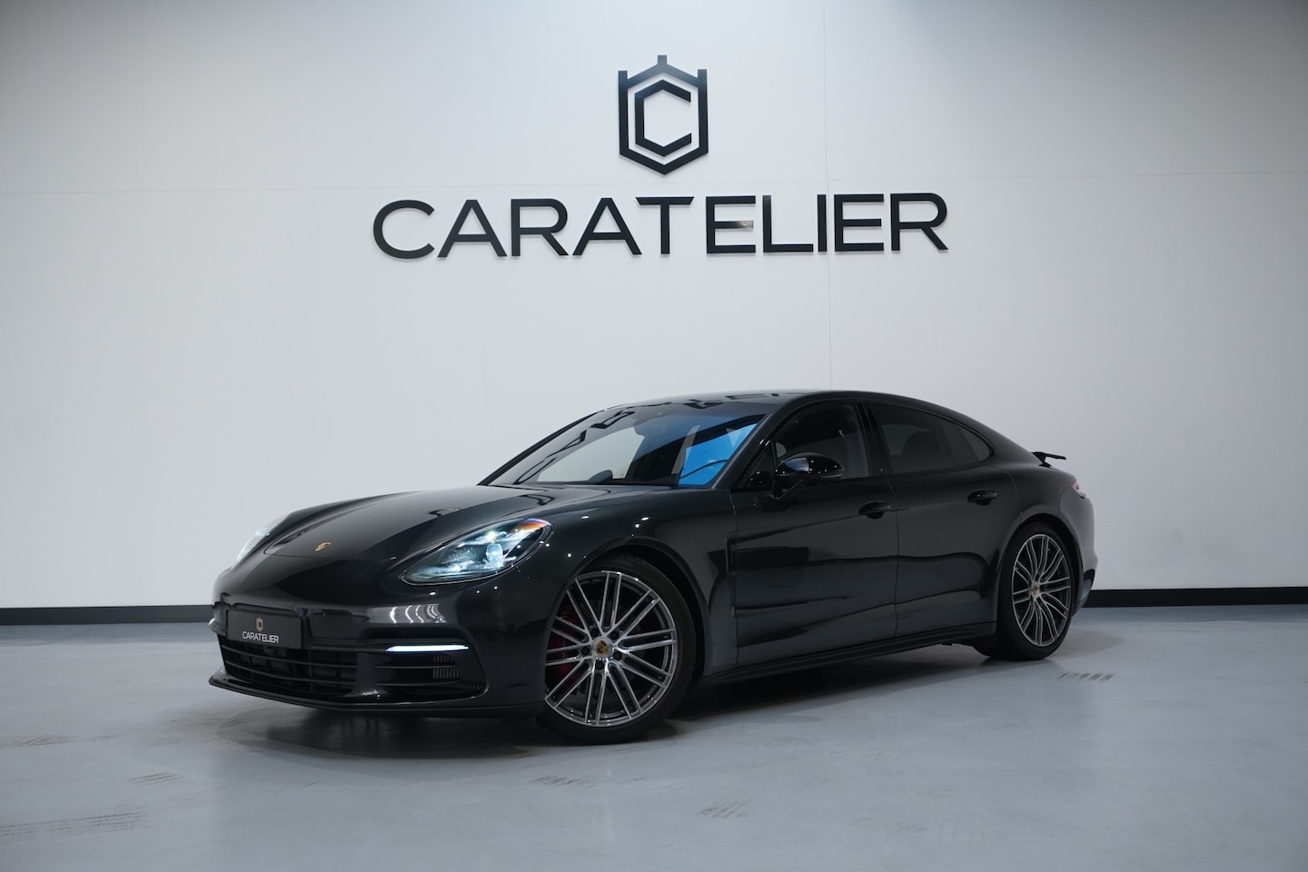 Porsche Panamera - 4.0 4S Diesel / Bose sound systeem  / Matrix / 21 Inch / - AutoWereld.nl