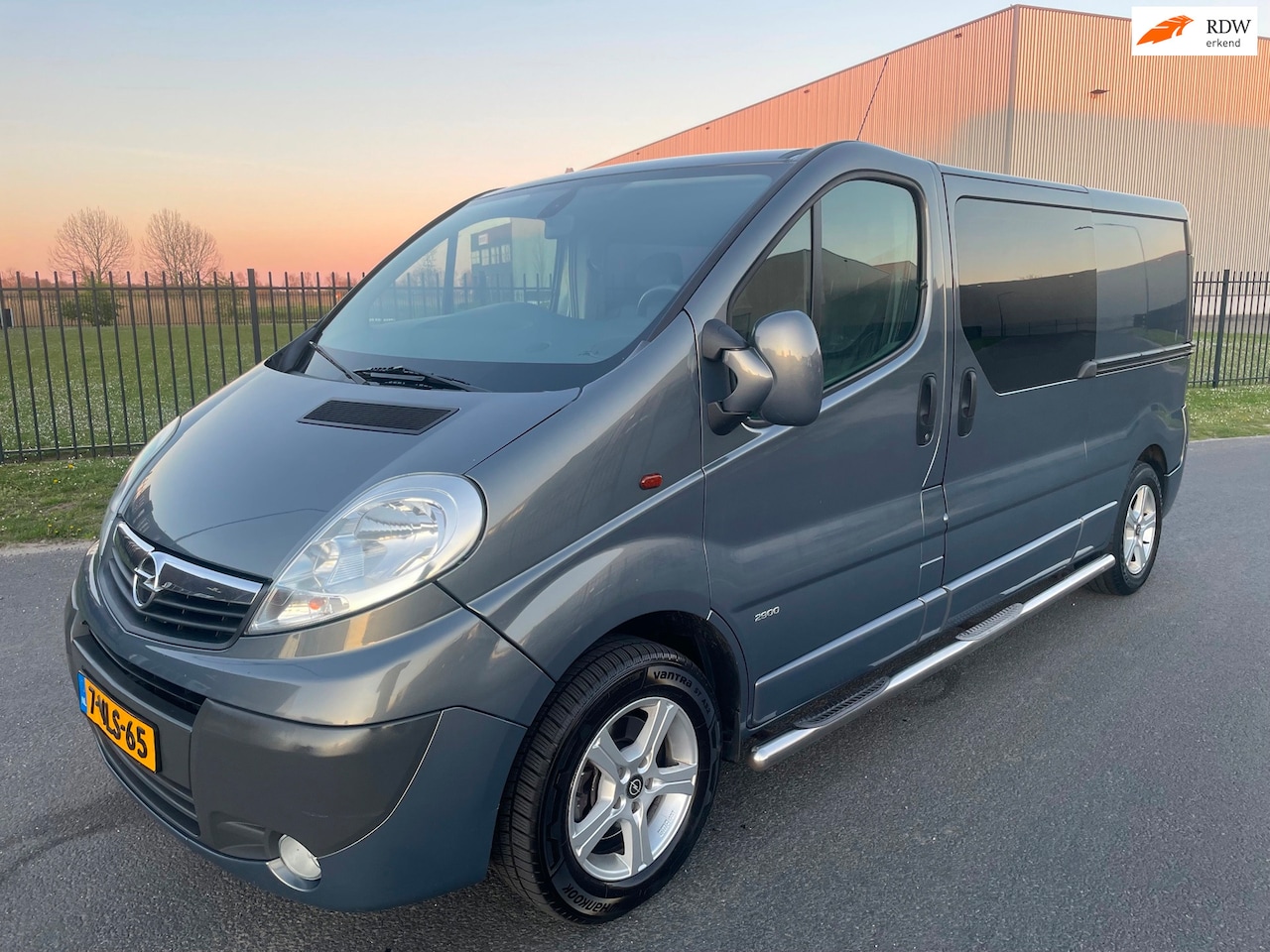 Opel Vivaro - 2.5 CDTI L2H1 DC|146pk|Airco|Cruise|Navi|2x Schuifdeur |Leer|Stoelverw - AutoWereld.nl