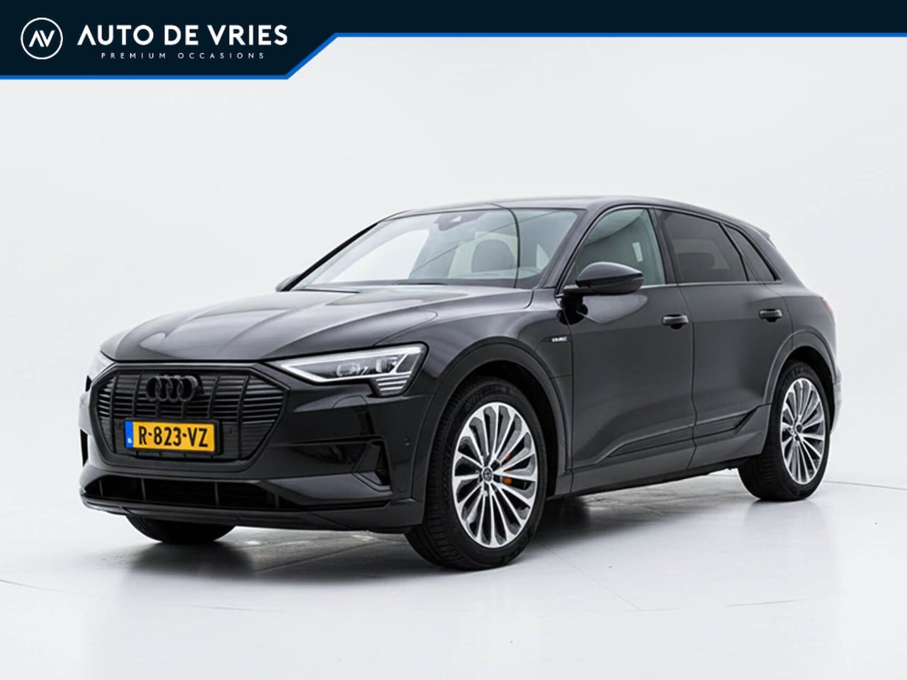 Audi e-tron - 55 Quattro Advanced 95 kWh S-Line | Panoramadak | Leder | Nachtzicht - AutoWereld.nl