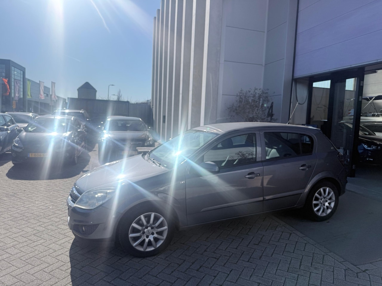 Opel Astra - 1.6 Temptation NETTE AUTO! AIRCO! CRUISE! INRUIL MOGELIJK! - AutoWereld.nl