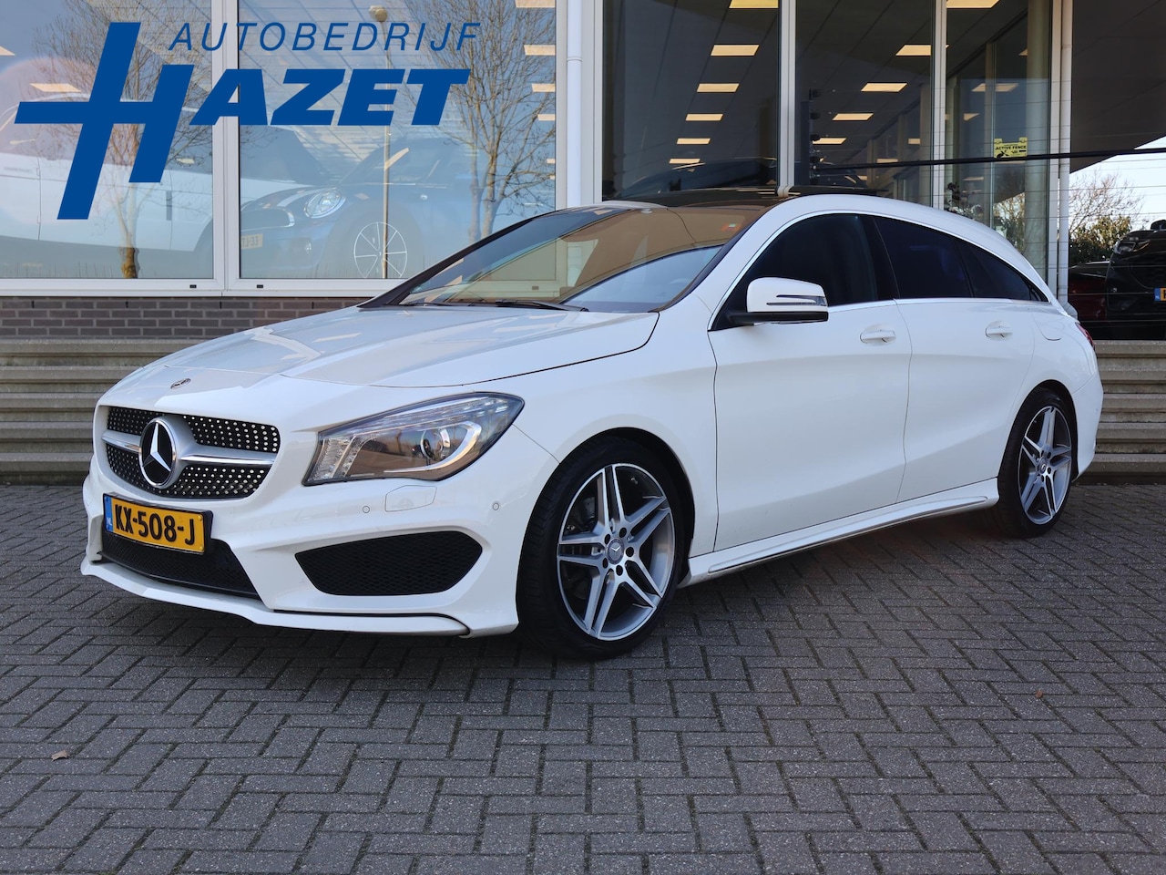 Mercedes-Benz CLA-klasse Shooting Brake - 180 AMG SPORT AUT. + PANORAMA | AFN. TREKHAAK | CARPLAY | SFEERVERLICHTING - AutoWereld.nl