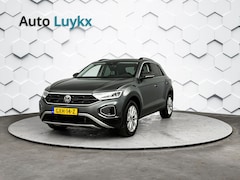 Volkswagen T-Roc - 1.5 TSI Life Business DSG Automaat | Climate Control | Parkeersensoren voor + achter | 17'
