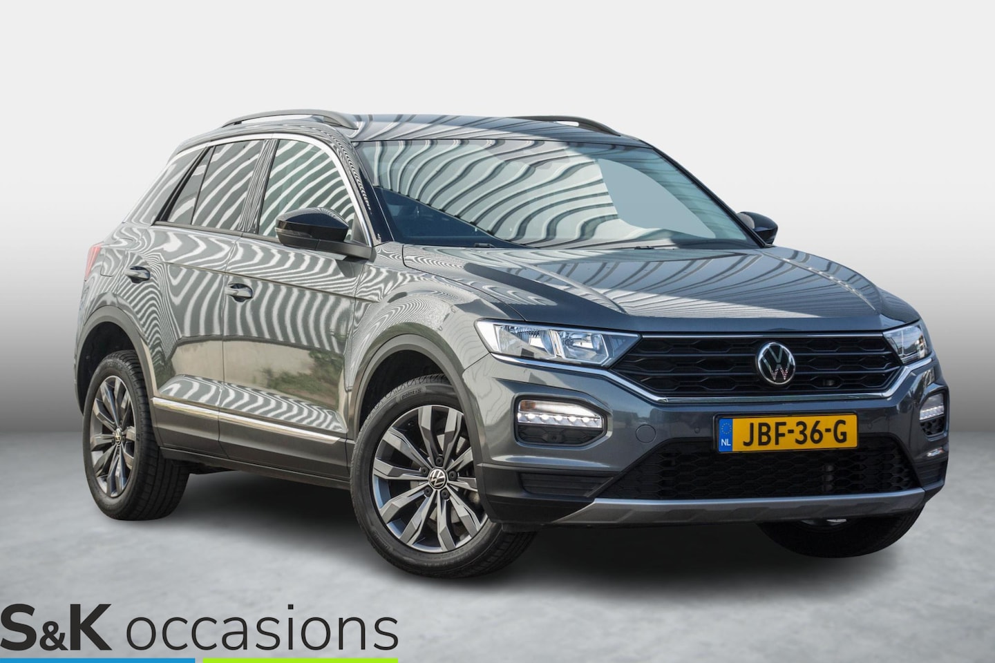Volkswagen T-Roc - 1.5 TSI Sport BI TONE - AutoWereld.nl