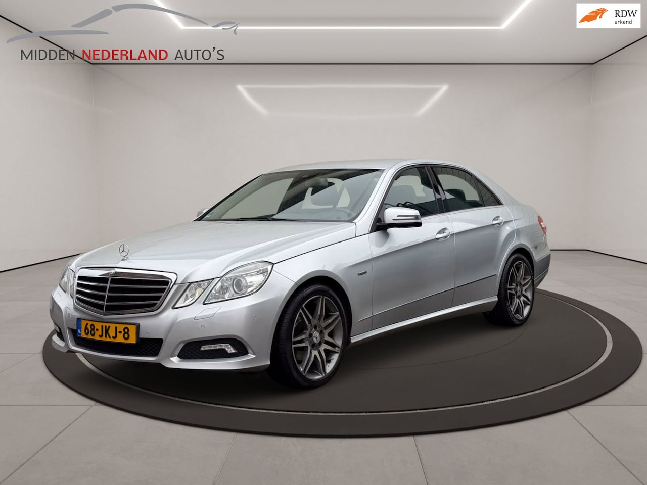 Mercedes-Benz E-klasse - 220 CDI Avantgarde * TREKHAAK * AUTOMAAT * NAP PAS * - AutoWereld.nl
