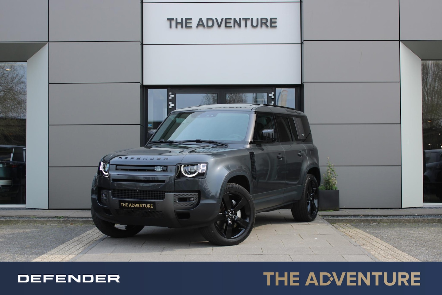 Land Rover Defender 110 - P400e SE | Pano | Trekhaak | Koelvak - AutoWereld.nl