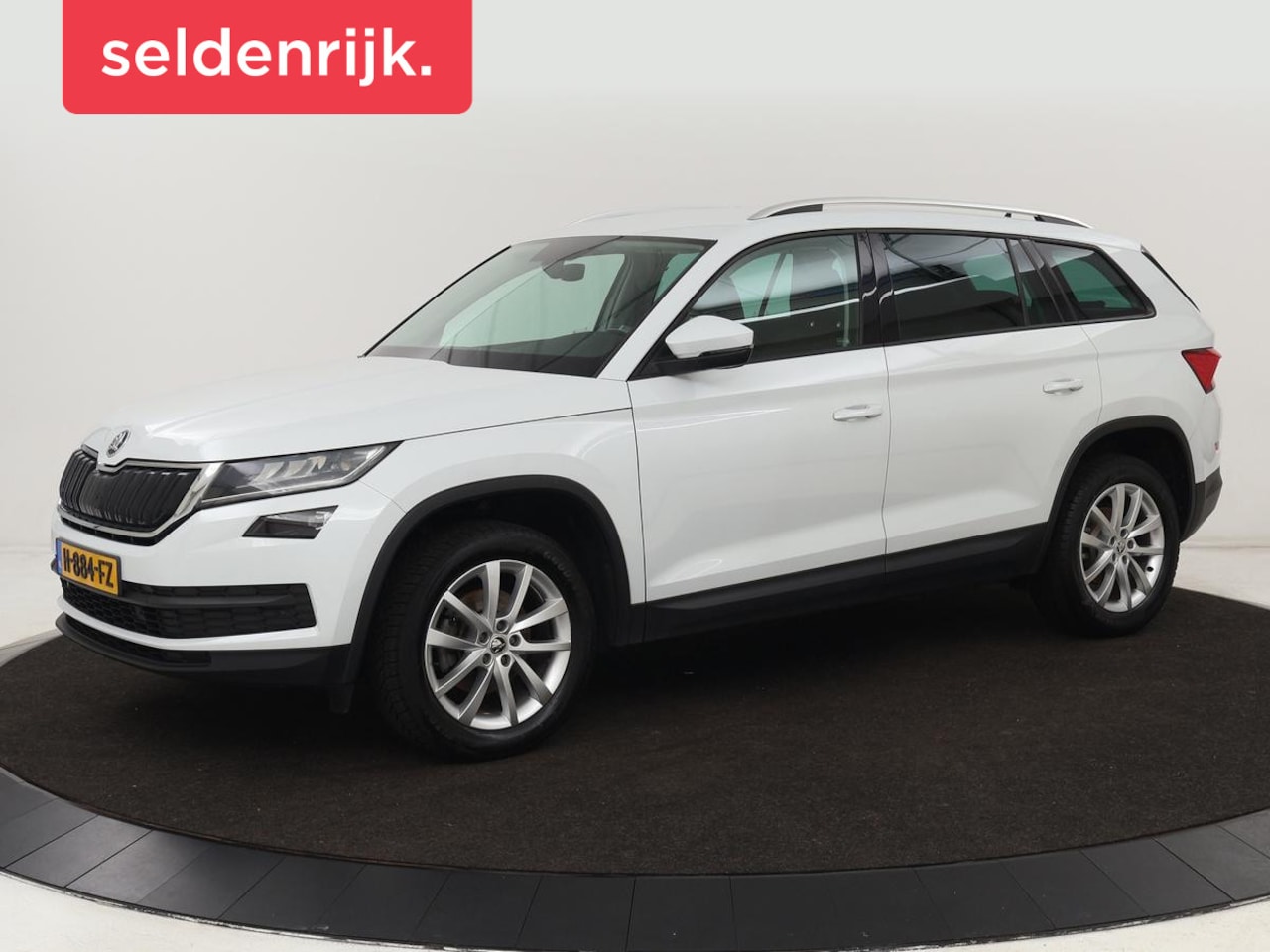 Skoda Kodiaq - 1.5 TSI Business Edition | Trekhaak | Camera | Carplay | Navigatie | Half leder | Climate - AutoWereld.nl