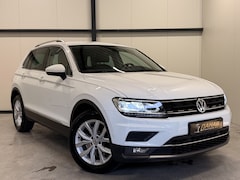 Volkswagen Tiguan - 2.0 TSI 4Motion Highline | Leder | Electrische trekhaak | Stoelverwarming | Achteruitrijca