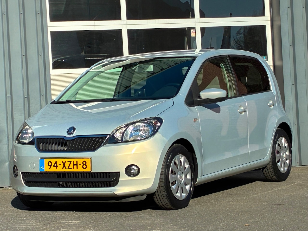 Skoda Citigo - 1.0 Airco Navigatie Elektrische ramen - AutoWereld.nl