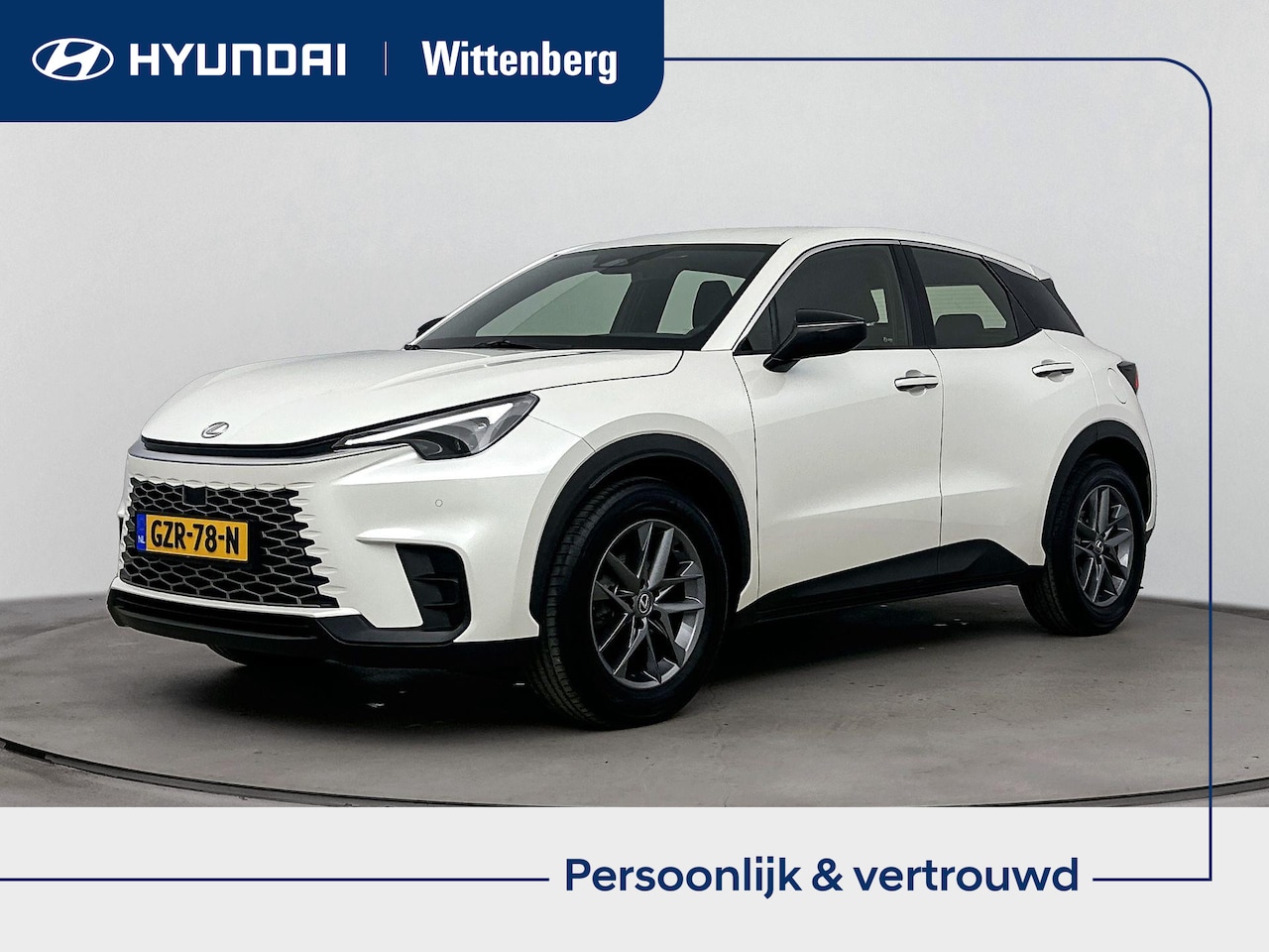 Lexus LBX - BUSINESS LINE 2WD | CRUISE ADAPT. | CLIMA | CAMERA | APPLE CAR PLAY & ANDROID AUTO | NAVI - AutoWereld.nl