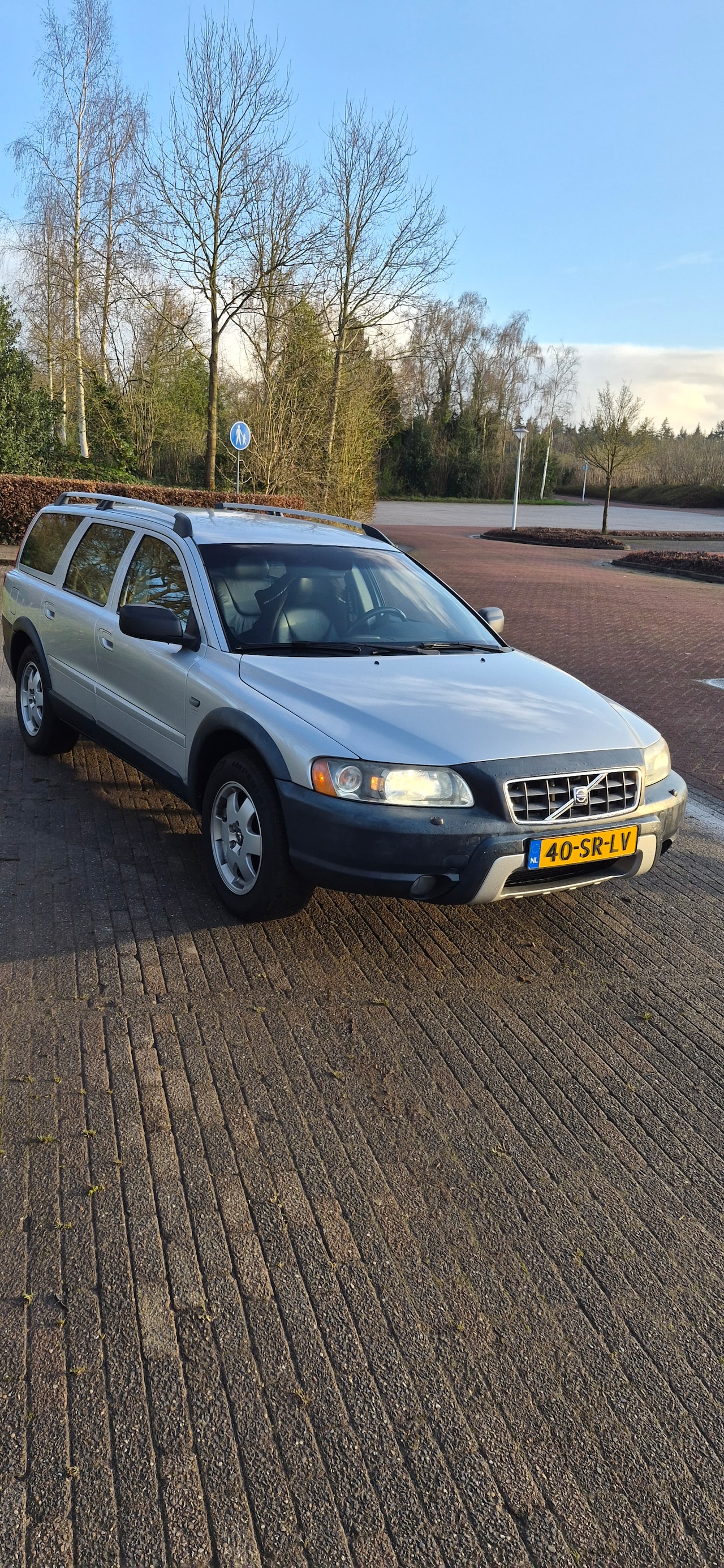 Volvo XC70 - 2.4 D5 Summum - AutoWereld.nl