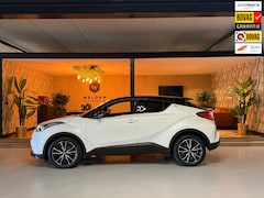 Toyota C-HR - 1.2 Active Garantie StoelVW Adaptieve Cruise Navi Clima PDC Dab Lane Rijklaar