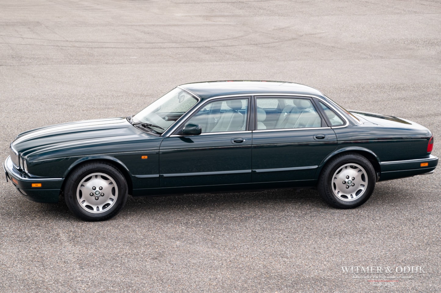 Jaguar XJ - 3.2 Executive 47.500km - AutoWereld.nl