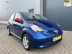 Toyota Aygo - 1.0i 12V + 5DRS AIRCO NAP APK