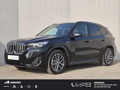 BMW X1 - xDrive25e Automaat / Accu SOH 98.31% / M Sportpakket / Premium Pack / Driving Assistant Pl