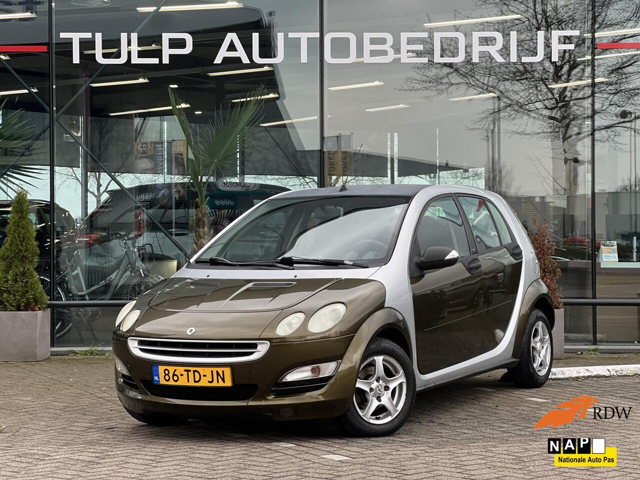 Smart Forfour - 1.1 pulse 5 Deurs Airco Nette staat! NAP - AutoWereld.nl