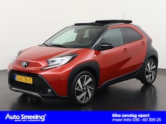 Toyota Aygo X - 1.0 VVT-i S-CVT Envy two-tone Automaat | Vouwdak | Camera | Navigatie | Zondag Open
