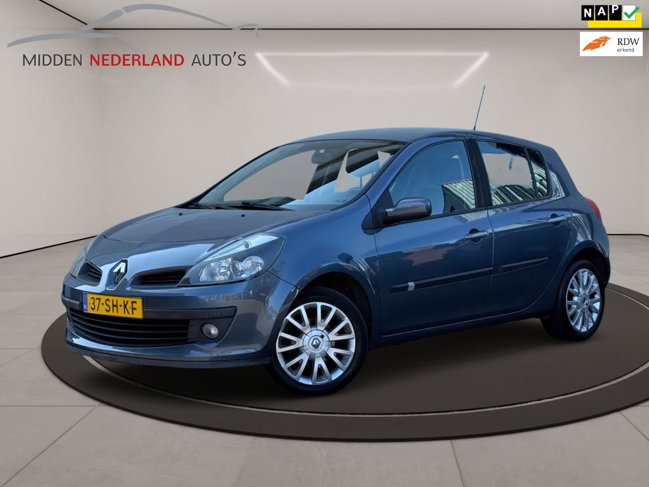 Renault Clio - 1.4-16V Dynamique Luxe * NAP PAS * APK DEC 2026 * AIRCO * - AutoWereld.nl