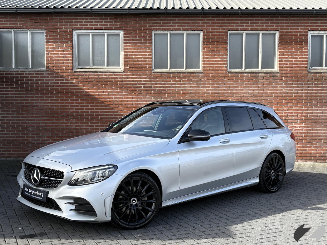 Mercedes-Benz C-klasse Estate - 200 d AMG |Pano|Carplay|Trekhaak| - AutoWereld.nl