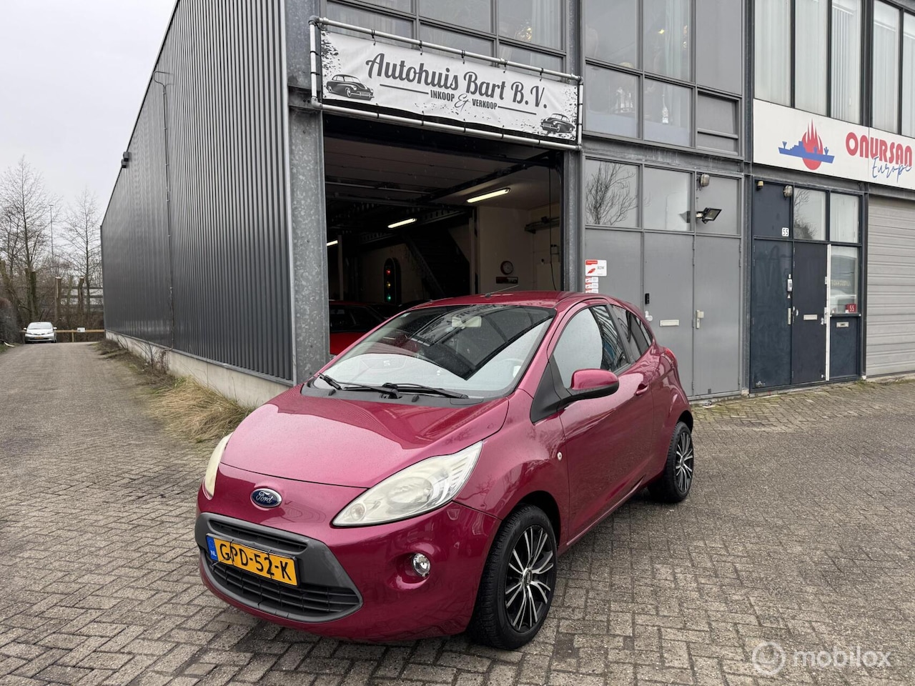 Ford Ka - 1.2 Titanium Airco! Nieuwe APK! NAP Rapport! - AutoWereld.nl