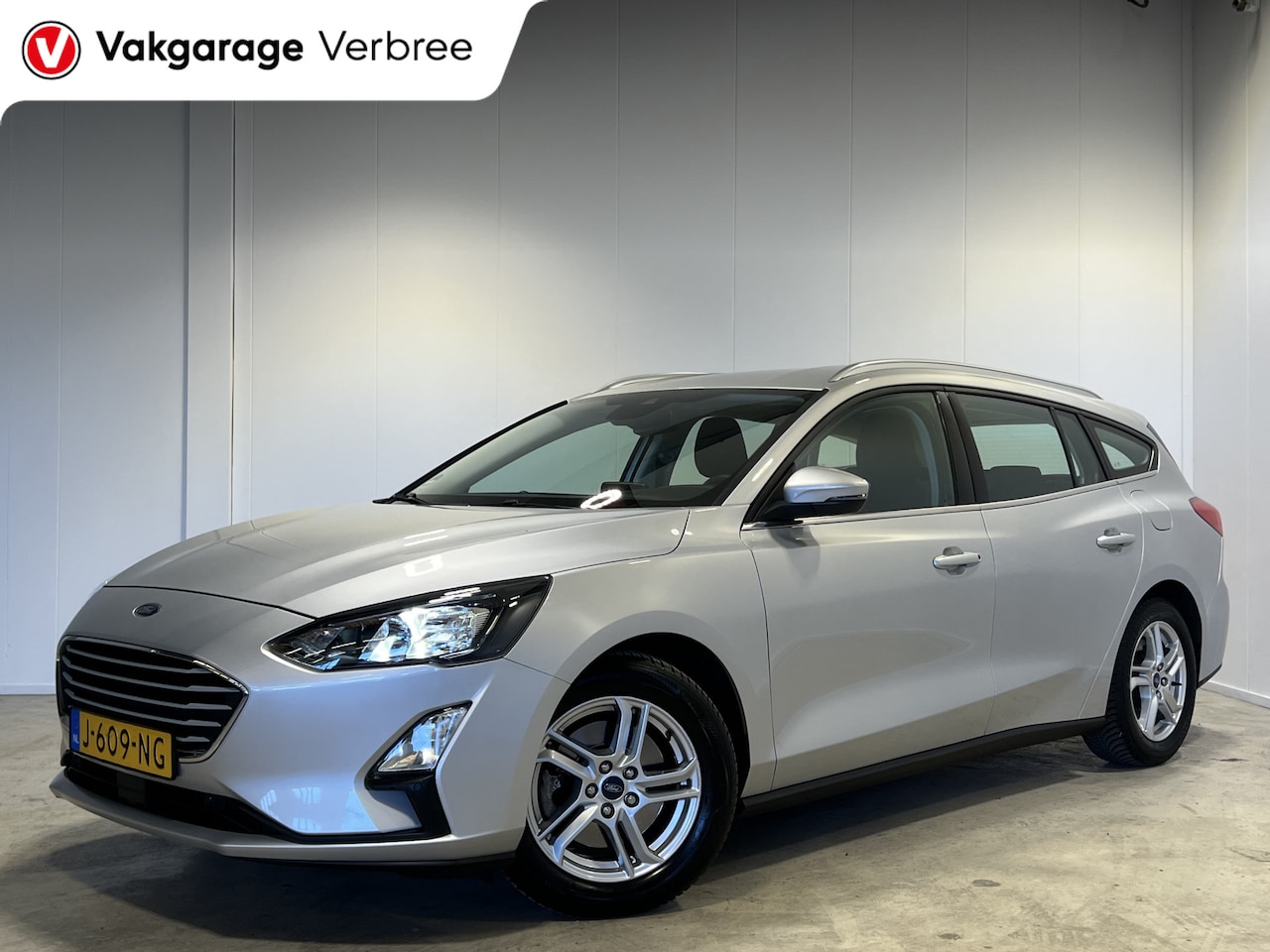 Ford Focus Wagon - 1.0 EcoBoost Hybrid Trend Edition Business | Android/Apple Carplay | LM Velgen 16" | PDC V - AutoWereld.nl