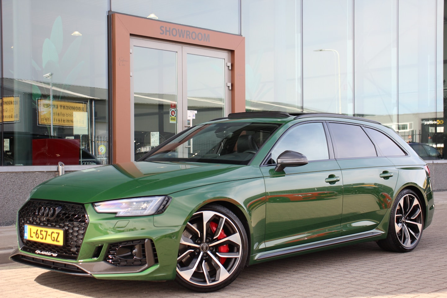 Audi A4 Avant - 2.9 TFSI RS 4 quattro Pro Line Plus | Pano | Carbon | Massage | Head Up - AutoWereld.nl