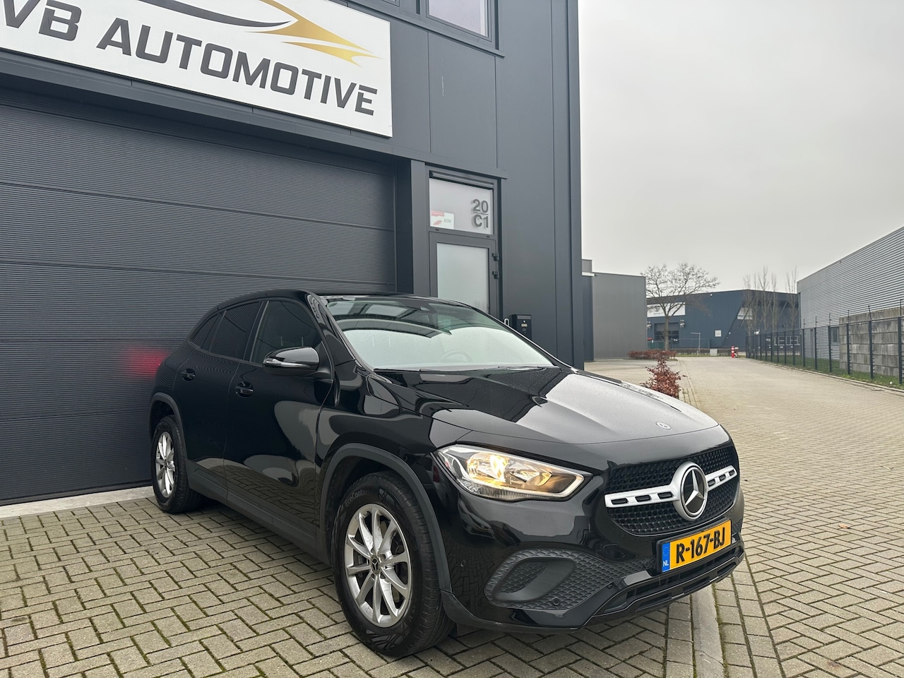 Mercedes-Benz GLA-Klasse - 200 | SFEER | CAMERA | LANE | CRUISE | STOEL.VW | 2020 | 163PK - AutoWereld.nl