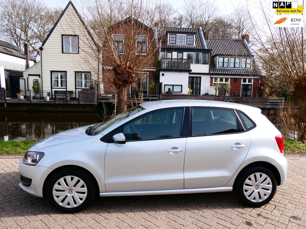 Volkswagen Polo - 1.4-16V 86pk 4-Cil. 5-deurs Airco Cruise Trekhaak Geen import - AutoWereld.nl