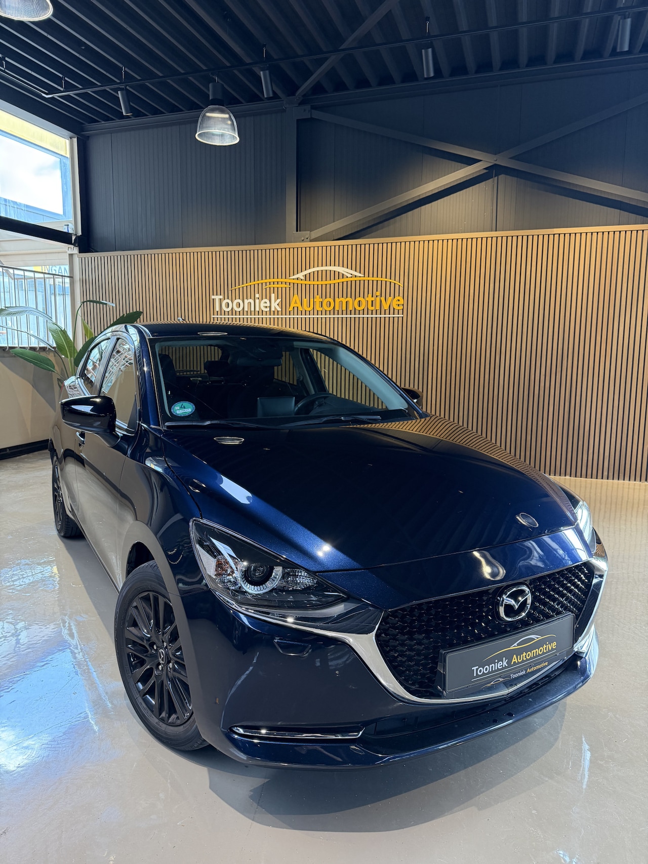 Mazda 2 - 1.5 Skyactiv-G Luxury Navigatie Airco - AutoWereld.nl