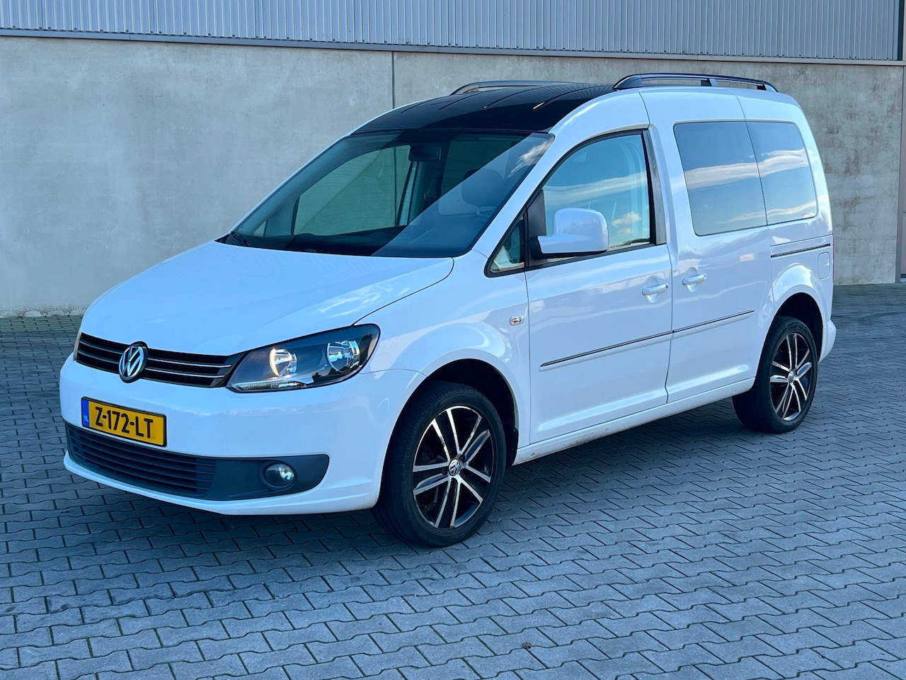 Volkswagen Caddy - 1.2 TSI Highline EDITION 30 UITVOERING+HALF LEDER ALCANTARA+APK 02-2027+2 SLEUTELS - AutoWereld.nl