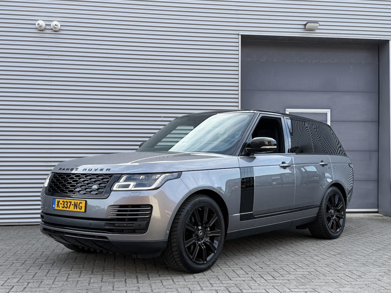 Land Rover Range Rover - P400e Vogue I PHEV I Aut. I Pano.dak I Carplay I Camera I Leder - AutoWereld.nl