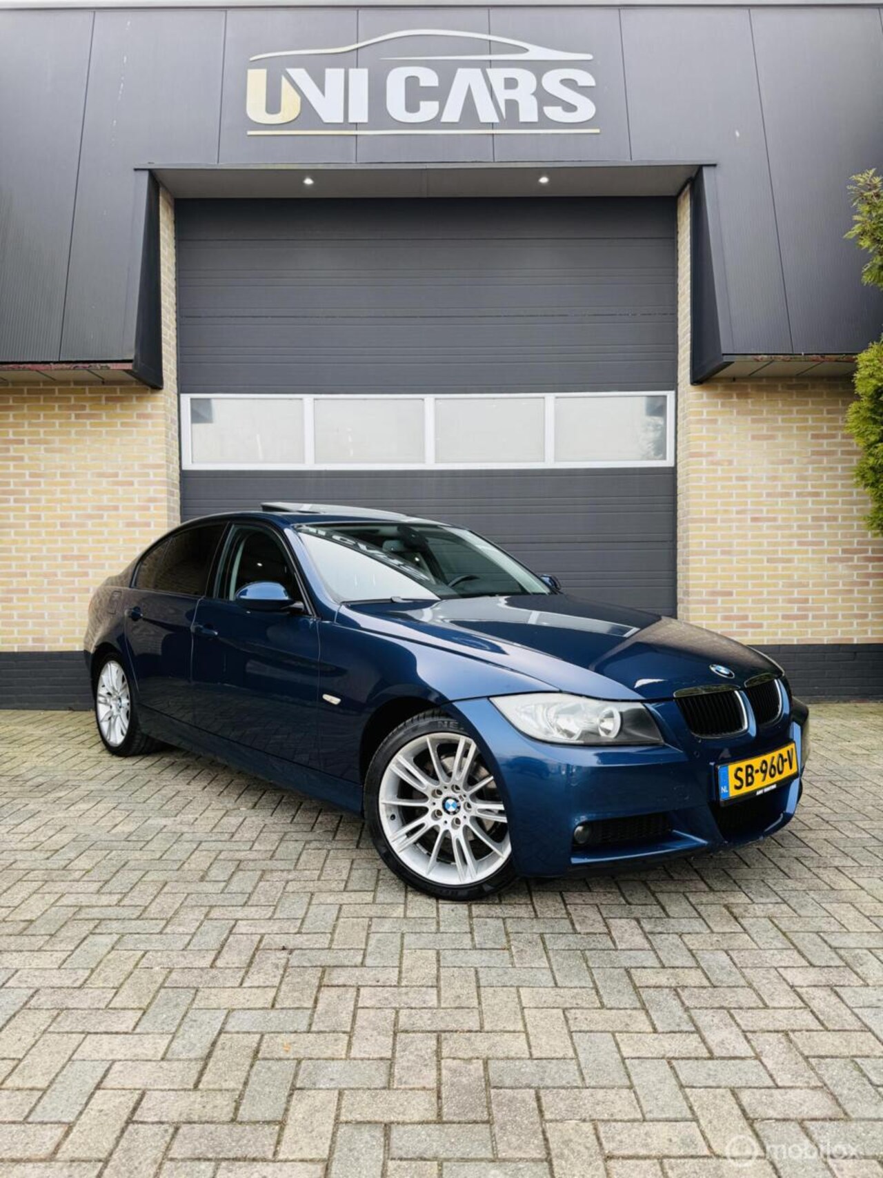 BMW 3-serie - 318i High Executive|Automaat|Sport|St verwarming - AutoWereld.nl