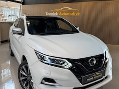 Nissan Qashqai - 1.3 DIG-T Tekna + Panorama Leer 6versnelling Navigatie El stoelen +Memorie
