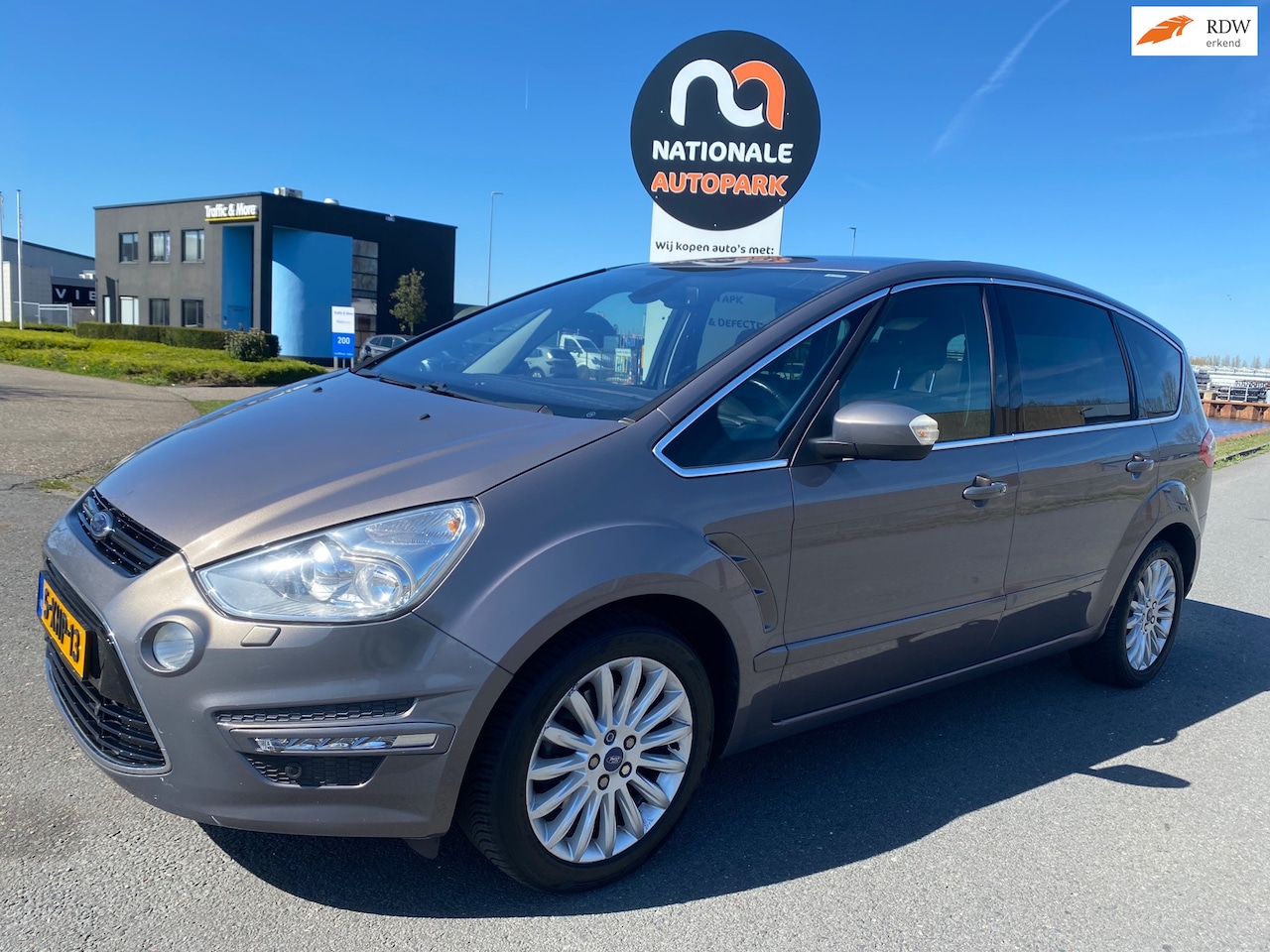 Ford S-Max - 1.6 ECOBOOST TITANIUM 7P 2014 – 7-PERSOONS – – RIJDT GOED - AutoWereld.nl