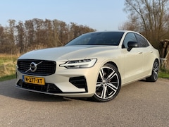 Volvo S60 - 2.0 B3 R-Design / Automaat / Airco / Navi / Camera / Leder Stuur-Stoel verwarming / Led /