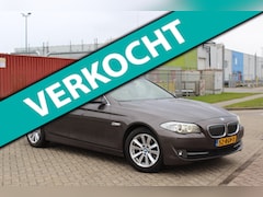 BMW 5-serie - 523i Executive AUTOMAAT LEDER goed onderhouden MULTIMEDIA VOORB