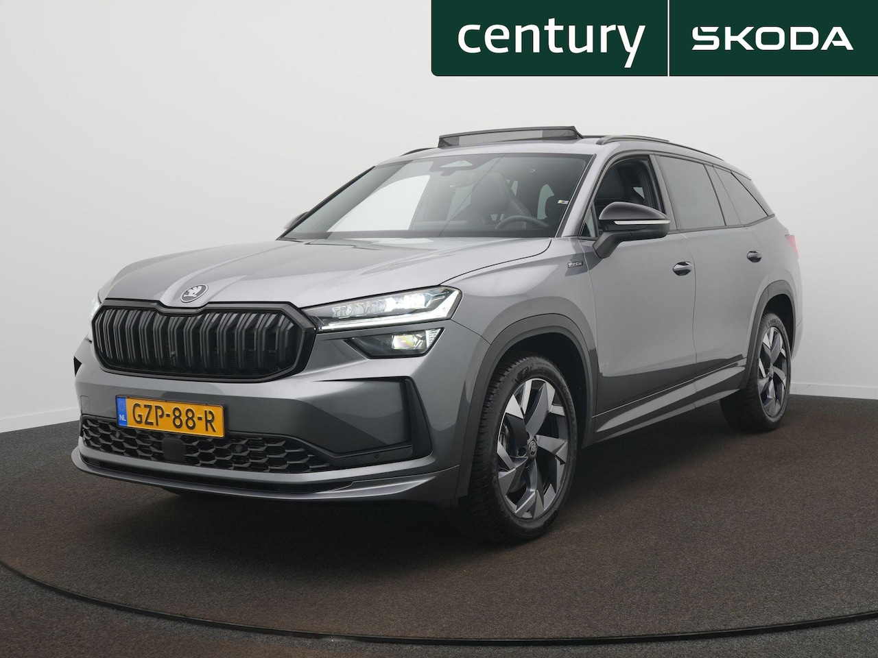 Skoda Kodiaq - 1.5 TSI MHEV Sportline Business 7p Trekhaak - Navigatie - Panoramadak - Camera - AutoWereld.nl