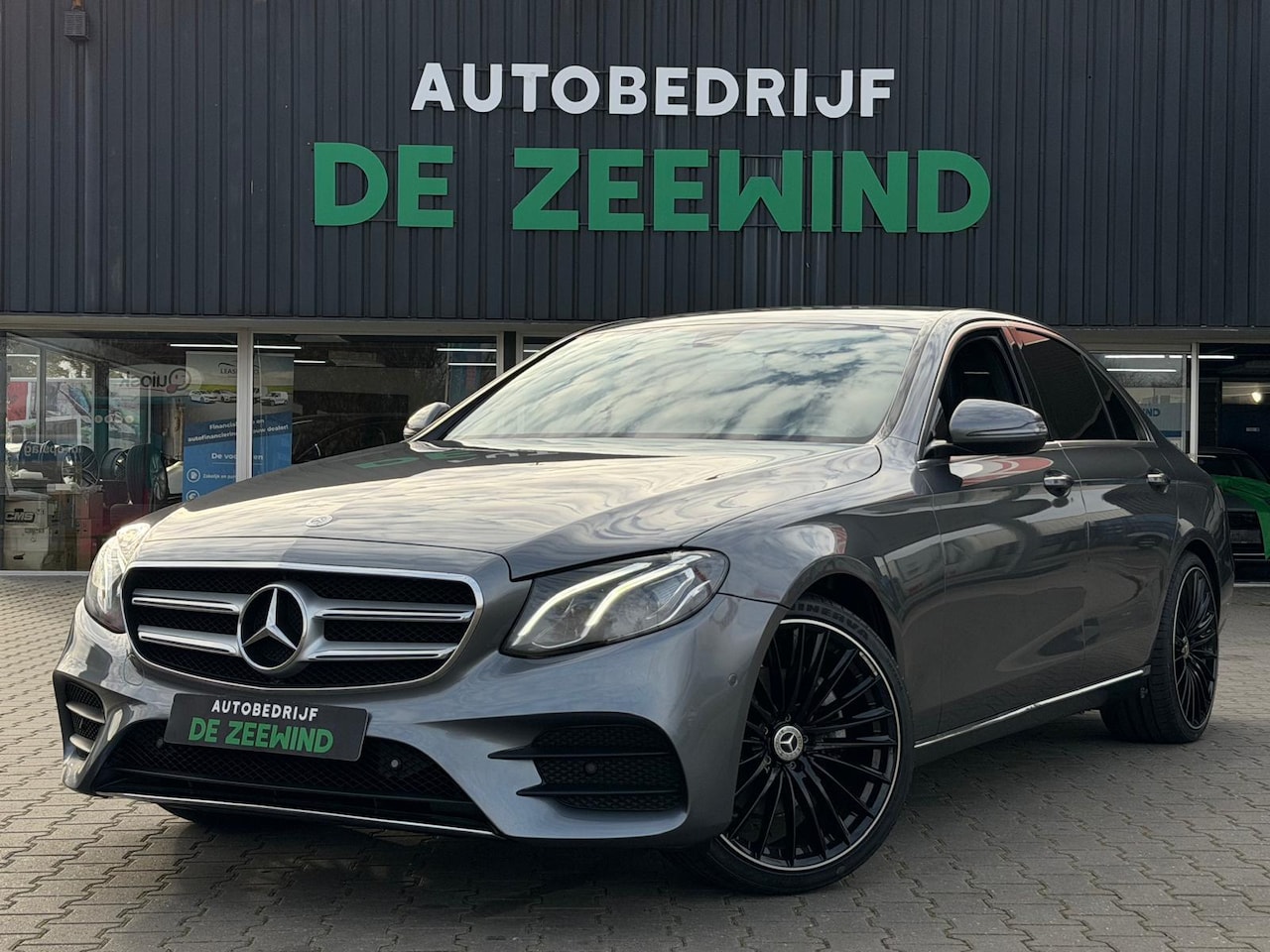 Mercedes-Benz E-klasse - 200 Business Solution AMG|led|Camera|Nieuw APK - AutoWereld.nl