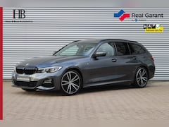 BMW 3-serie Touring - 320i M-Sport/Panodak/19inch/Carplay