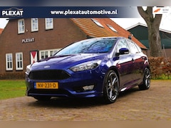 Ford Focus - 1.0 ST-Line | Volledig Dealeronderhouden | ST-Line Pakket | Navigatie | Trekhaak | PDC | H