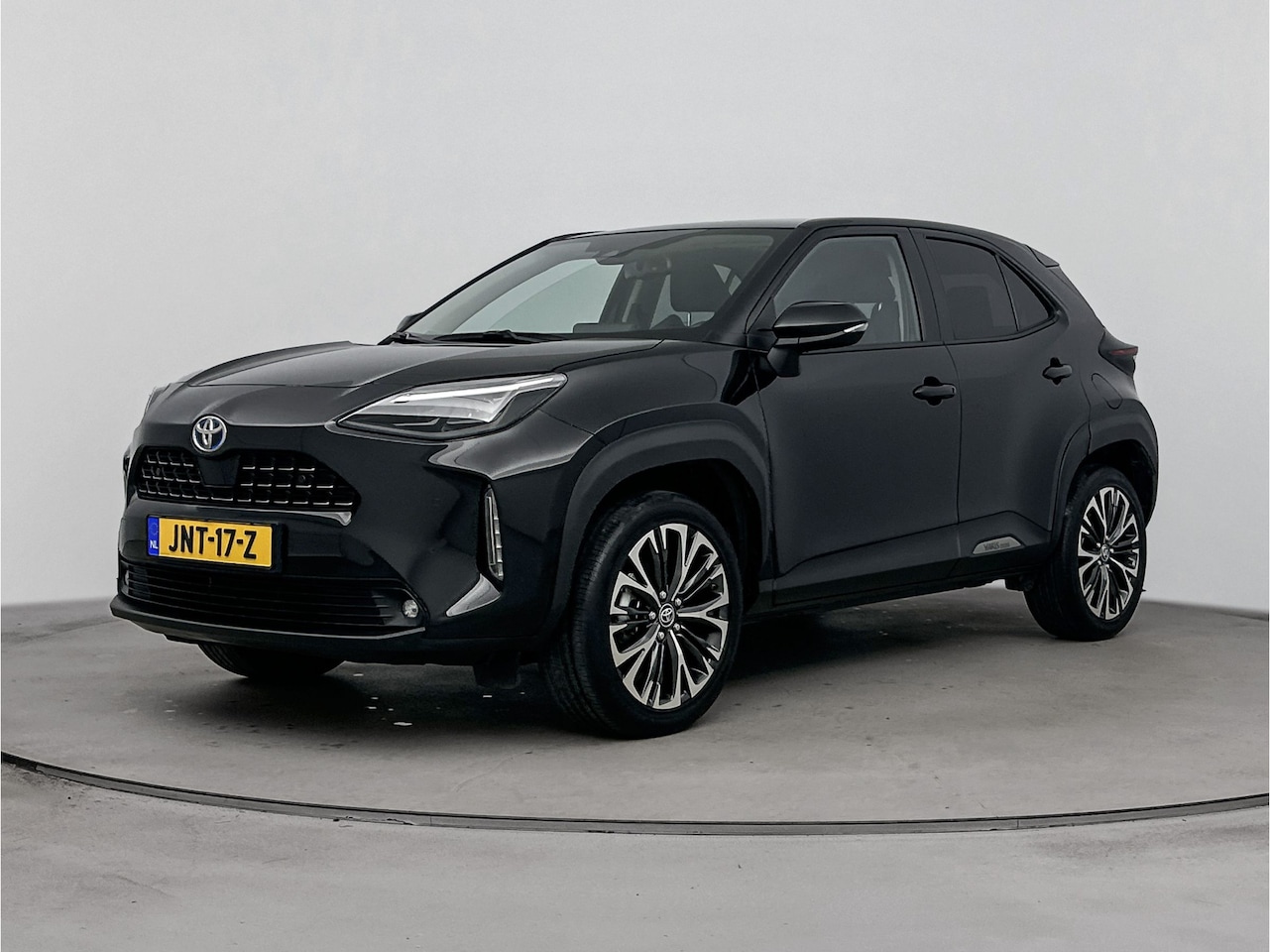 Toyota Yaris Cross - 1.5 Hybrid Executive | Glazen Panoramadak | Stoelverwarming | Achteruitrijcamera | - AutoWereld.nl