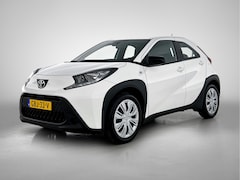 Toyota Aygo X - 1.0 VVT-i S-CVT Automaat Play | NL-Auto | Airco | Parkeercamera | Dealeronderhouden |