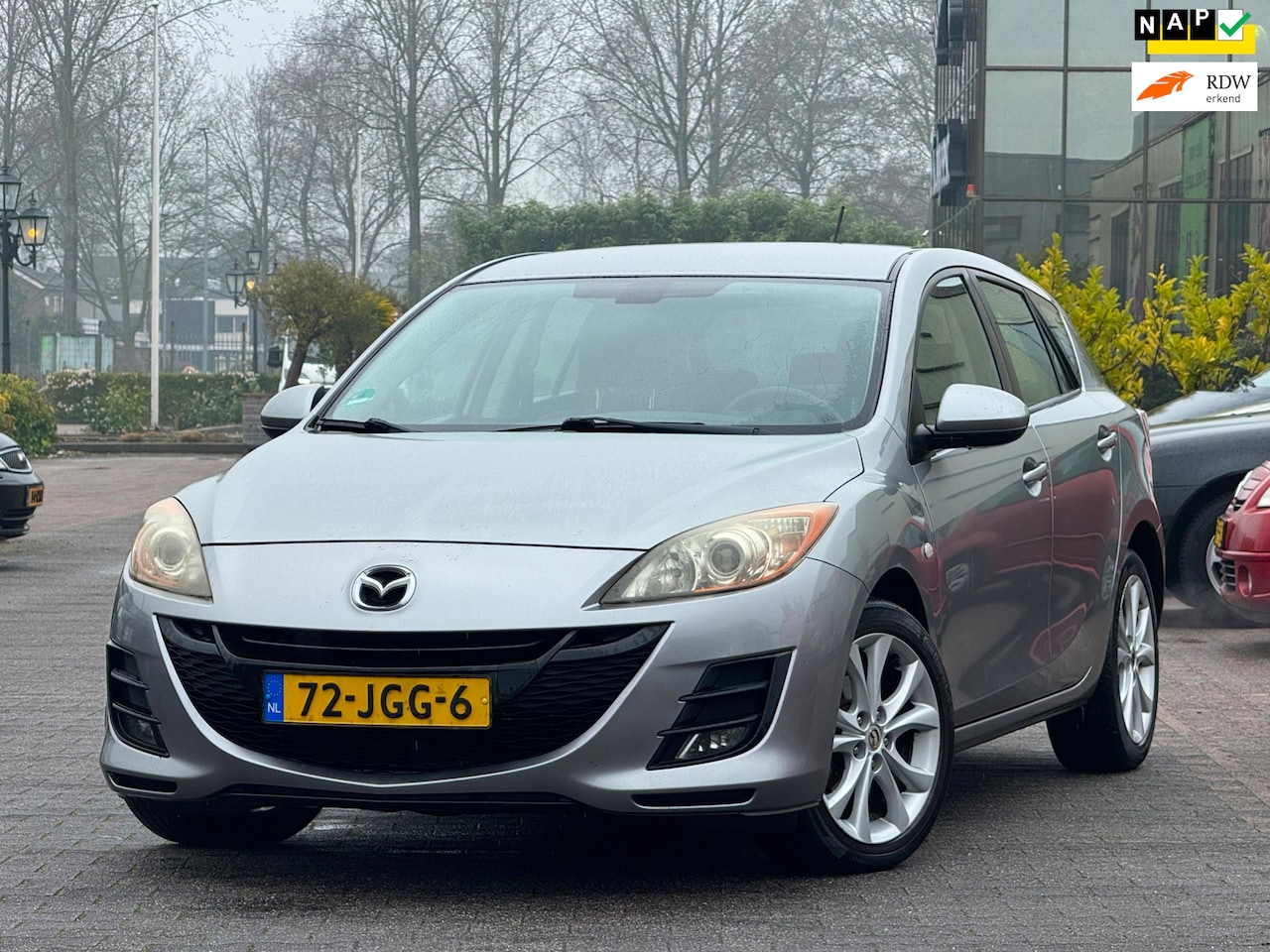 Mazda 3 - 1.6 TS Plus | Stoelverwarming | Parkeersensoren | Airco | Elektrische spiegels | Cruise co - AutoWereld.nl