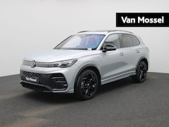 Volkswagen Tiguan - 1.5 eHybrid R-Line Edition 204 PK| Trekhaak | Panoramadak | Lederen Stoelen Met Geheugen |