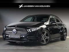 Mercedes-Benz A-klasse - 200 Business Solution AMG Night-Pakket Stoelverwarming Sfeerverlichting Carplay Widescreen