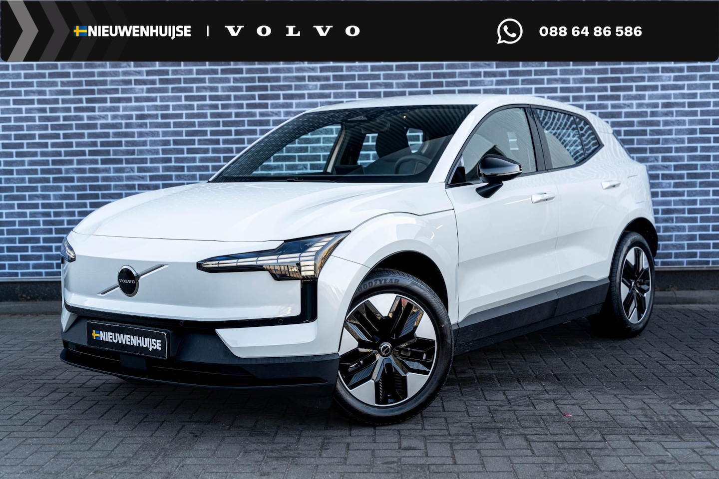 Volvo EX30 - Single Motor 51 kWh Core | Google | Stoel-/Stuurverwarming | Warmtepomp | DAB | Park Assis - AutoWereld.nl