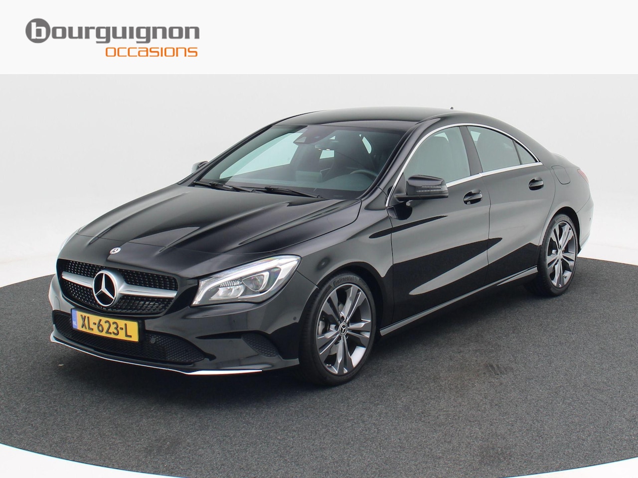Mercedes-Benz CLA-Klasse - 180 Business Solution 123 Pk Automaat | Sportstoelen | Camera | Stoelverwarming | 18 Inch - AutoWereld.nl