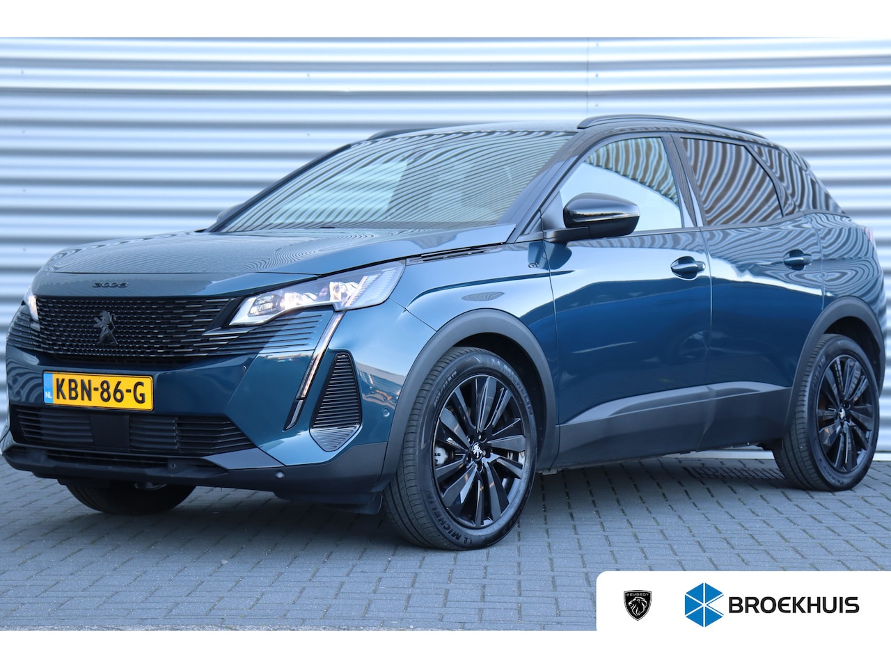 Peugeot 3008 - 1.2 PURETECH 130PK GT PACK AUTOMAAT / NAVI / LEDER / CLIMA / PDC / 19" LMV / CAMERA / BLAC - AutoWereld.nl