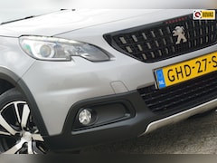 Peugeot 2008 - 1.2 PureTech 110pk GT-Line Automaat - Gris artense - Carplay/Clima/Cruise/Camera